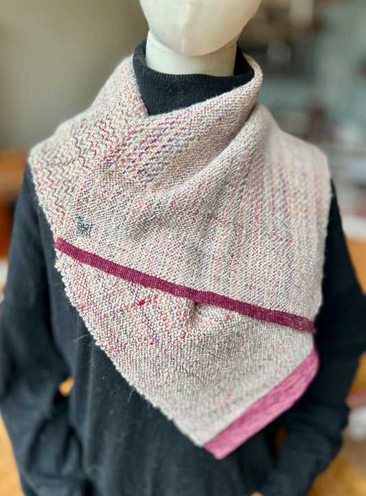 Handwoven short neck scarf with JŪL clasp (Copy)