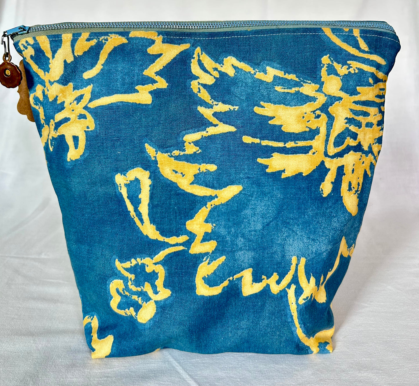 Large(ish) Zippered Pouches
