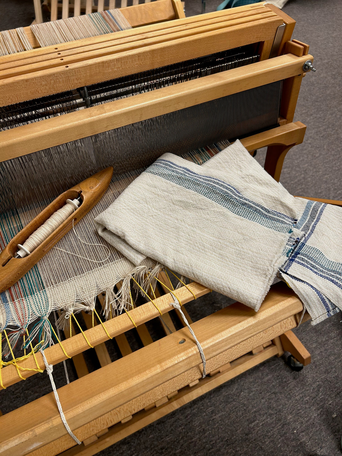 Walk in and Weave - Learning to weave on a floor loom