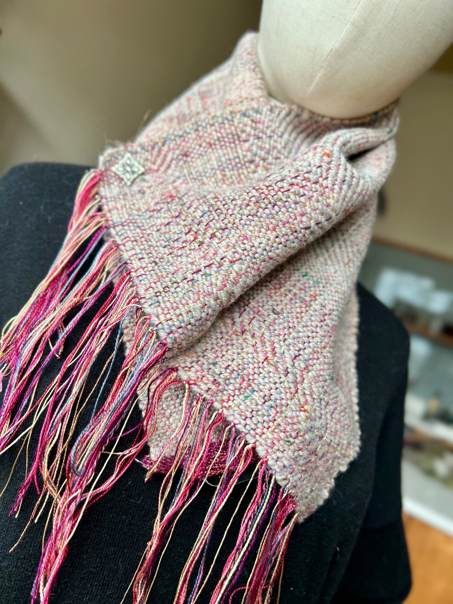 Handwoven short neck scarf with clasp